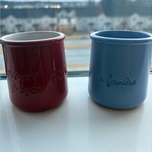 2 La Fermiere Reusable Terracotta Pots
- Red and Blue